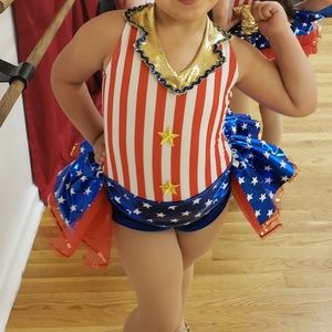 Adorable yankee doodle dance costume. Worn 2 times